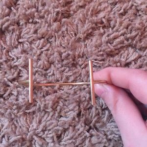 Gold bar cuff